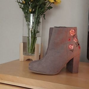 Report Women's Floral Heel Boots